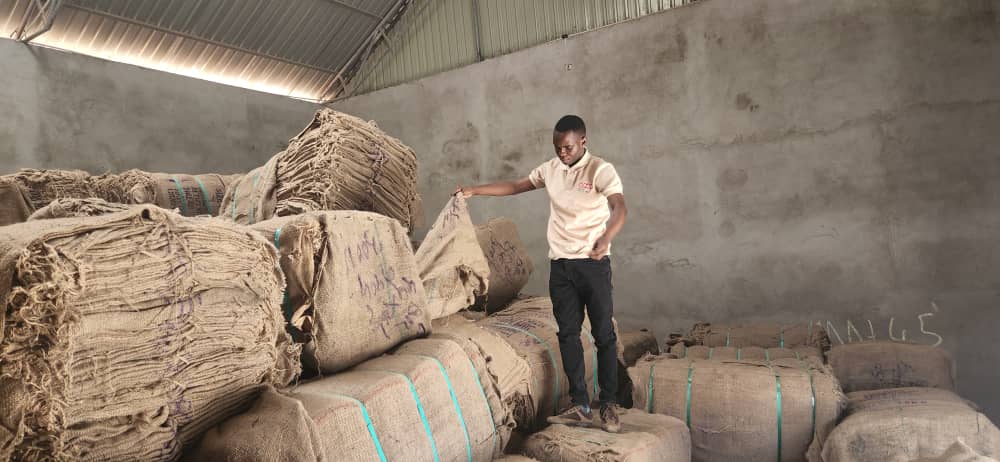 bg8vrkkt4lisof1vzpuwonriaqzeo1dgr5kgg3s0